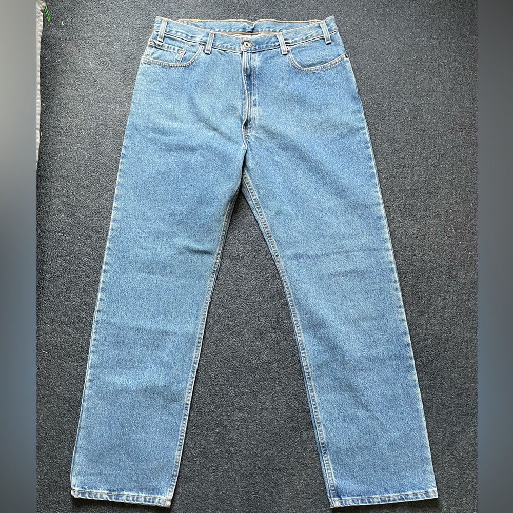 Baggy light denim levis. Barley worn.